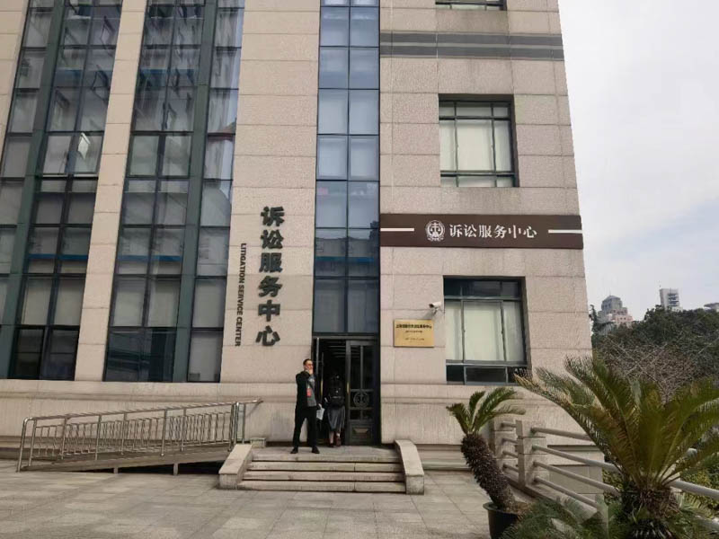 龍崗區離婚律師在線為您講解：關于解除勞動合同賠償金的相關法律知識！